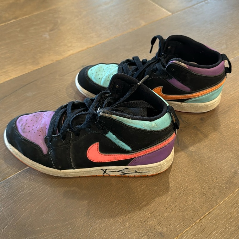 Air Jordan 1 Mid 'Black Multi' 640734-083